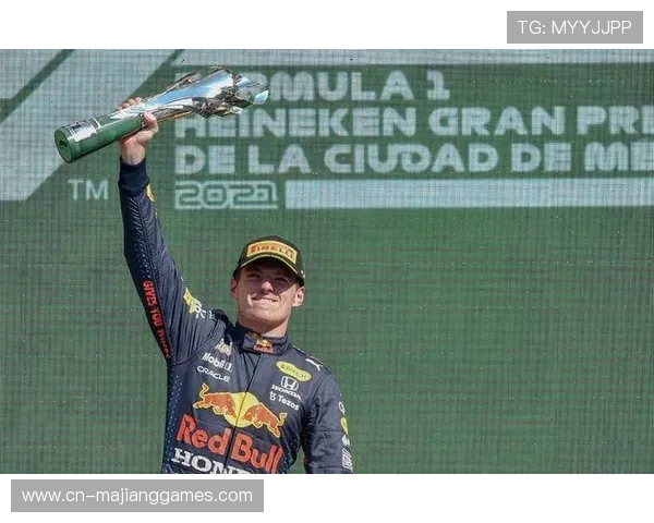 汉密尔顿赛季零领奖台，七冠王生涯首次遭遇尴尬纪录